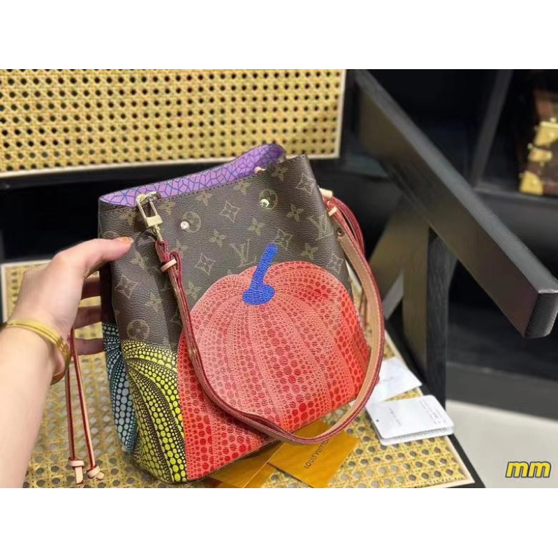 LV NÉONOE SUPVIP BÍ NGÔ fullbox bill túi vải