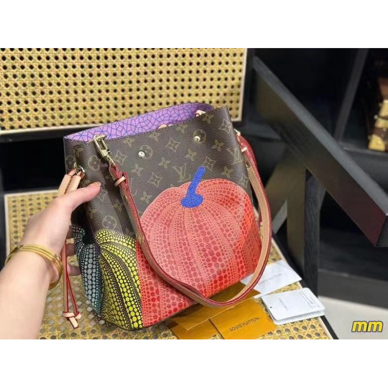 LV NÉONOE SUPVIP BÍ NGÔ fullbox bill túi vải