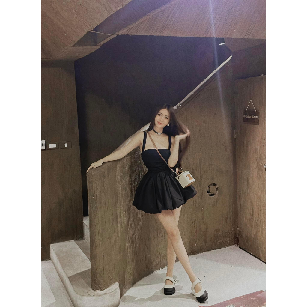 Sét váy 2 dây phồng vạt kèm quần chống lộ hàng siêu đẹp
