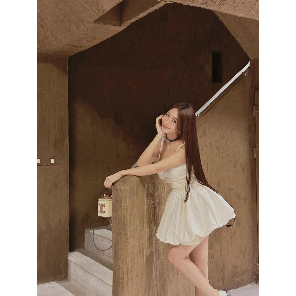 Sét váy 2 dây phồng vạt kèm quần chống lộ hàng siêu đẹp