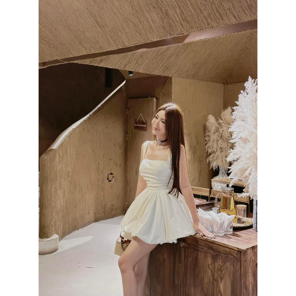 Sét váy 2 dây phồng vạt kèm quần chống lộ hàng siêu đẹp