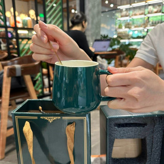 Cốc sứ tròn tặng kèm thìa Ly Sứ Quà Tặng In logo