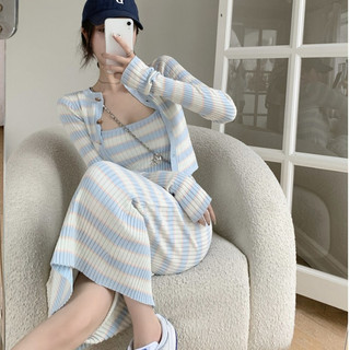 Set trang phục nữ thu đông váy dây treo  kết hợp áo khoác Cardigan chất liệu len phong cách cô nàng trẻ trung