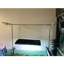 Giá treo đèn inox - giá treo đèn inox cho bể kẹp giằng - giá treo đèn inox cho bể công nghệ mới