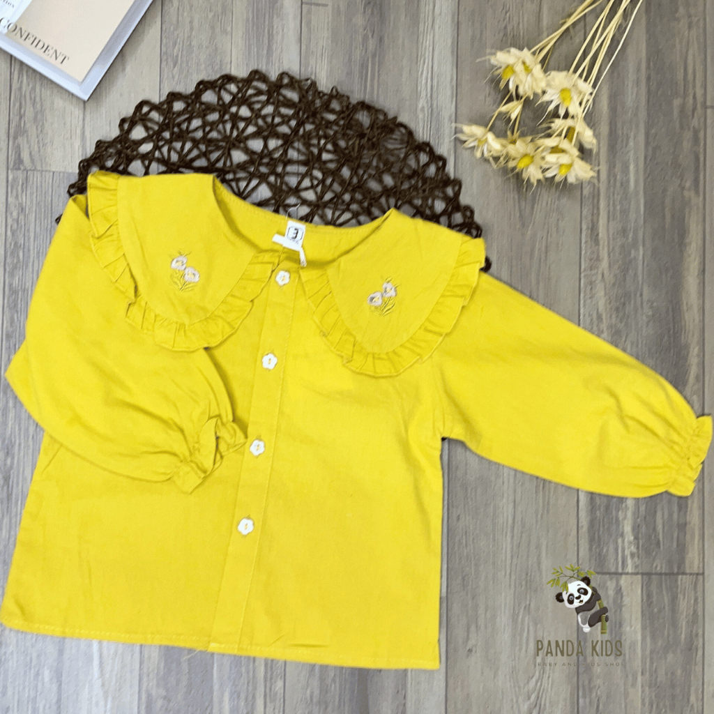 Áo sơ mi dài tay cho bé gái, cổ sen thêu hoa cách điệu dễ thương, chất liệu coton mát mẻ.