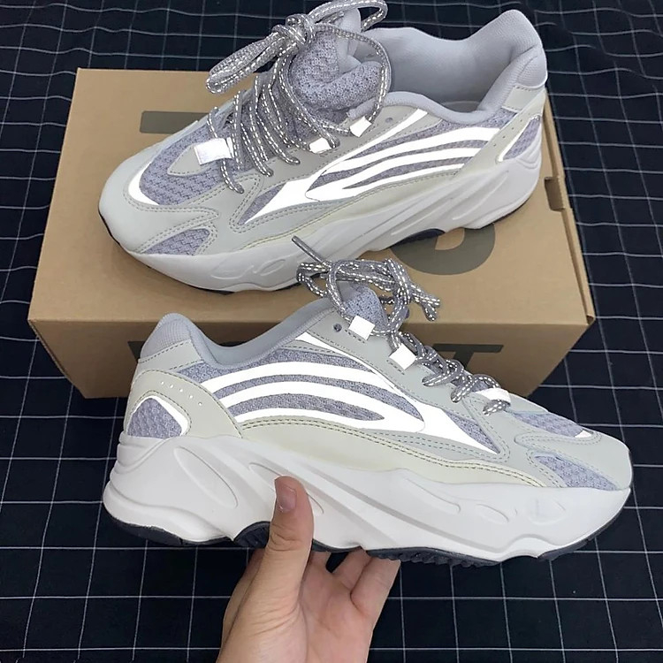 Giày thể thao Giày Sneaker YZ700 Static Phản Quang Hot 2023,Giày Sneaker YZ700 Phản Quang Đế Boots Êm Full Pk