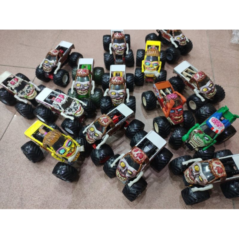 Monster Jam mẫu Zombie tỉ lệ 1:64