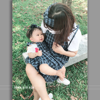 Đầm cho bé gái ARIES HOUSE KID chất liệu vải thoáng mát kiểu dáng thiết kế dễ thương họa tiết sọc ô đan xen