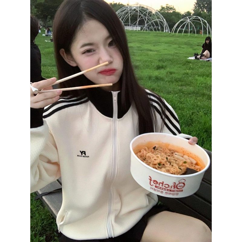 Áo khoác FY vintage màu sữa