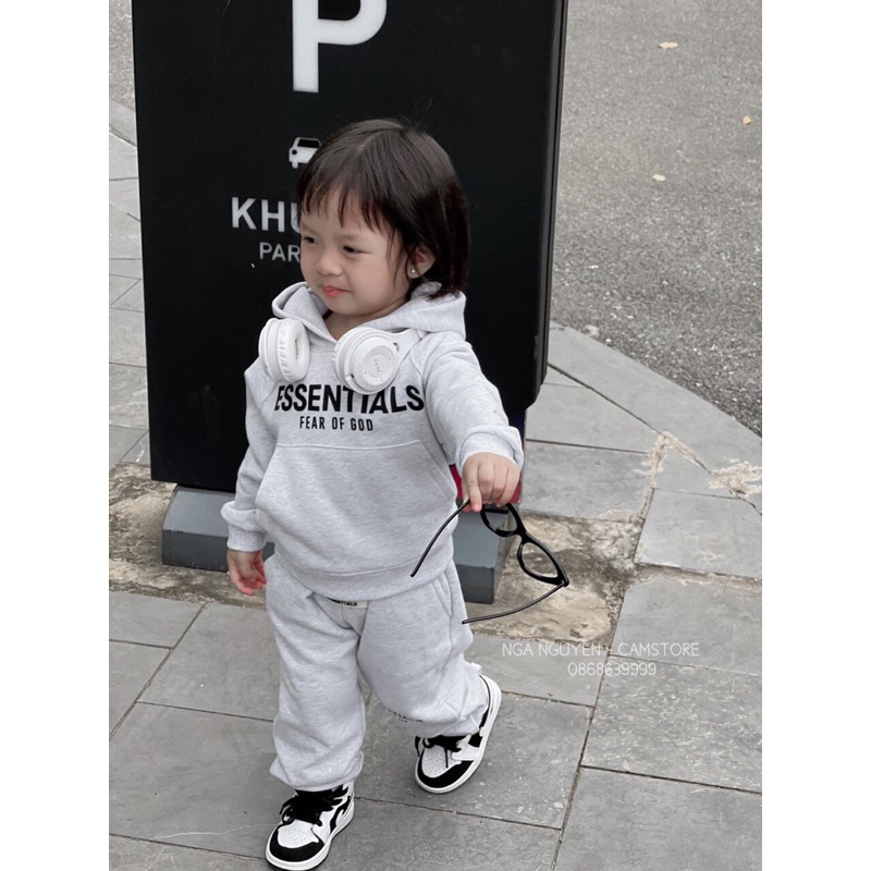 Bộ nỉ dài tay chữ ESSENTIALS siêu ấm cho bé