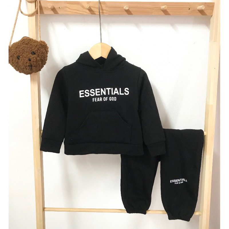 Bộ nỉ dài tay chữ ESSENTIALS siêu ấm cho bé