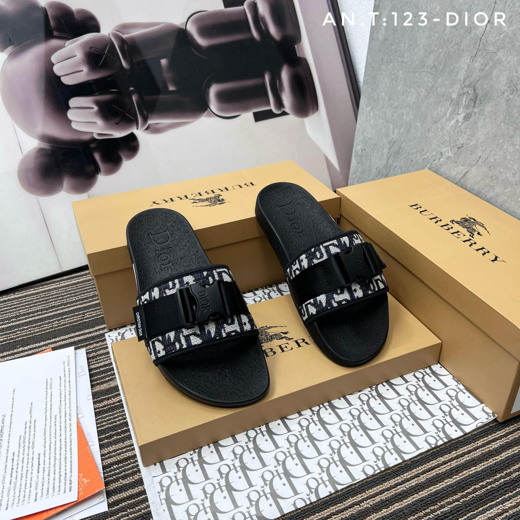 Dép lê quai ngang Dior khuy bấm logo thêu nổi on web bill thẻ phụ kiện Hott Nhất 2023