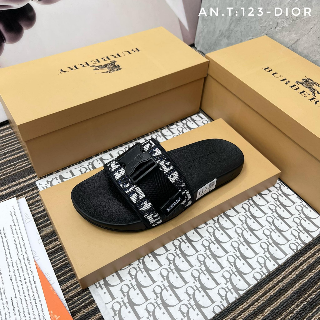 Dép lê quai ngang Dior khuy bấm logo thêu nổi on web bill thẻ phụ kiện Hott Nhất 2023