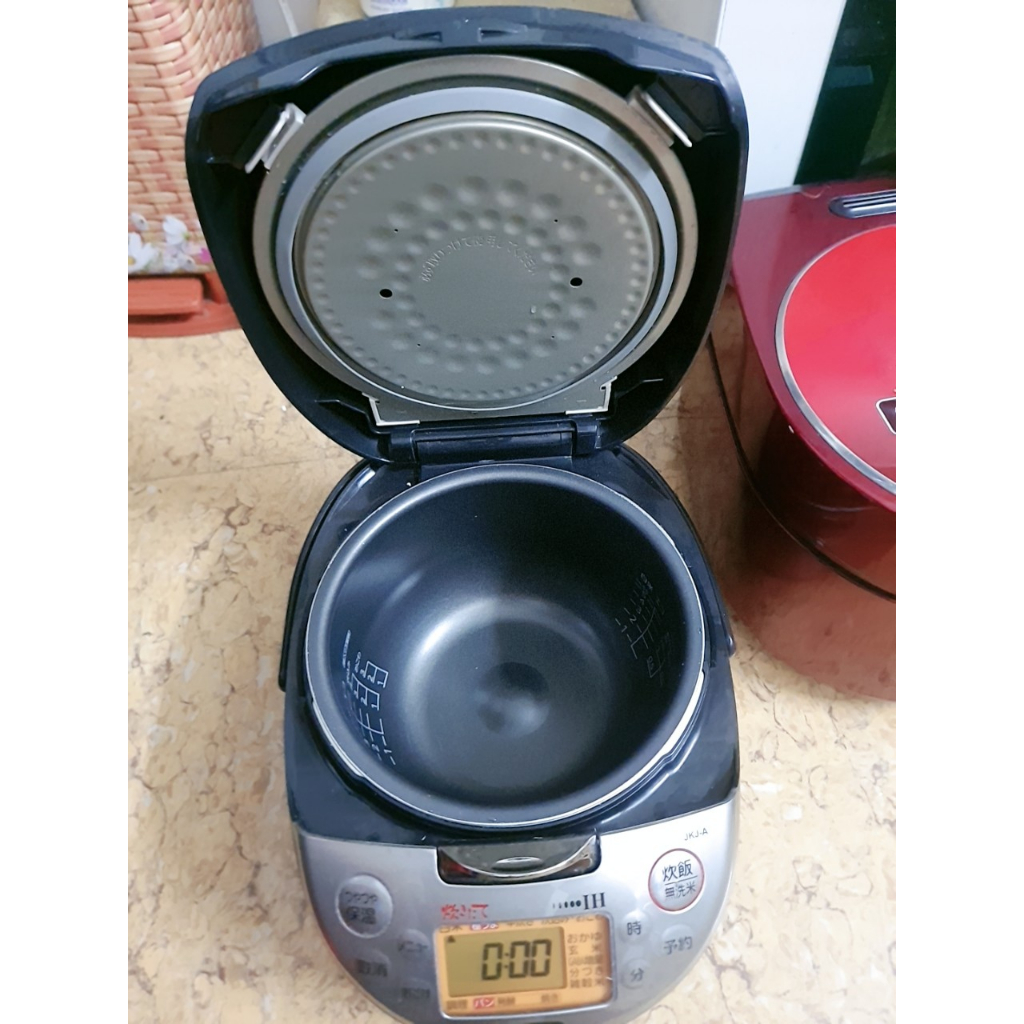 Nồi cơm điện cao tần Tiger 1L nhật bãi
