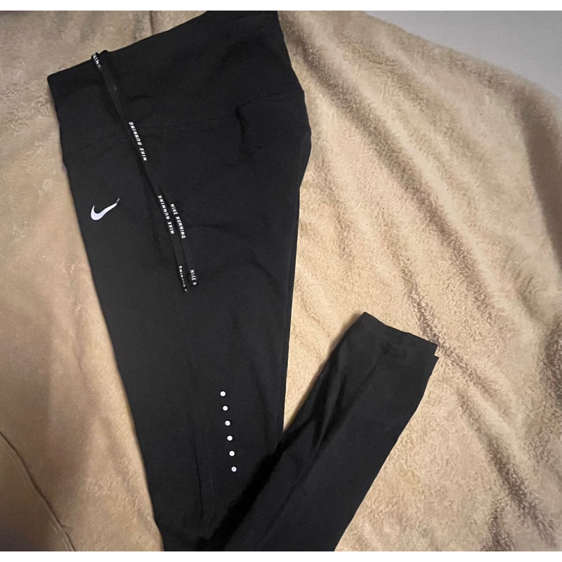 Quần Nike chính hãng đã qua sử dụng size M