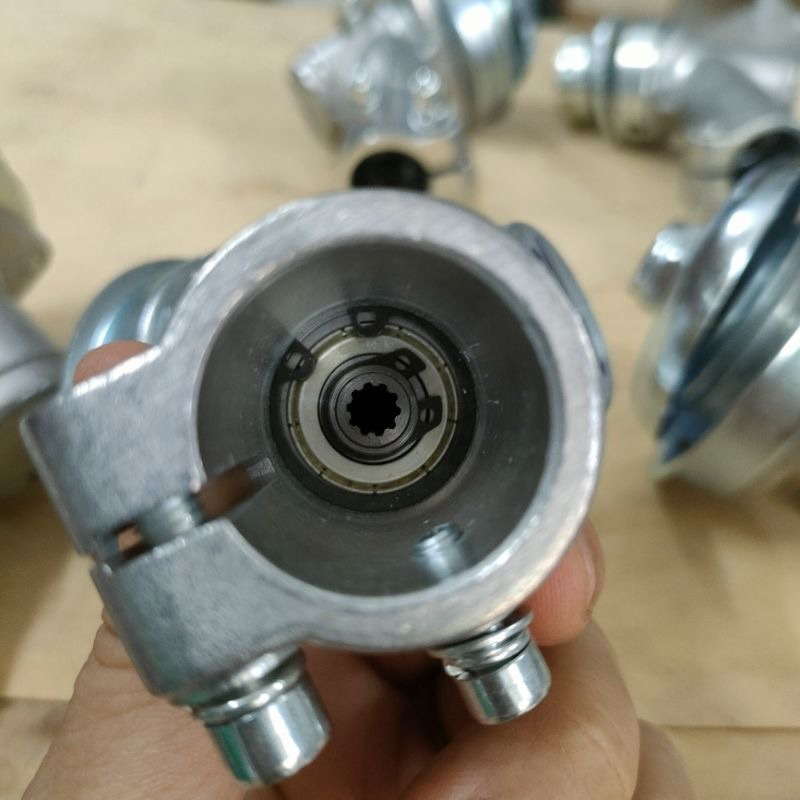 Đầu bò dành cho tất cả máy cắt cỏ ống cần 24.25.26.28 đày đủ thông số cho cat máy bãi và hàng nội địa