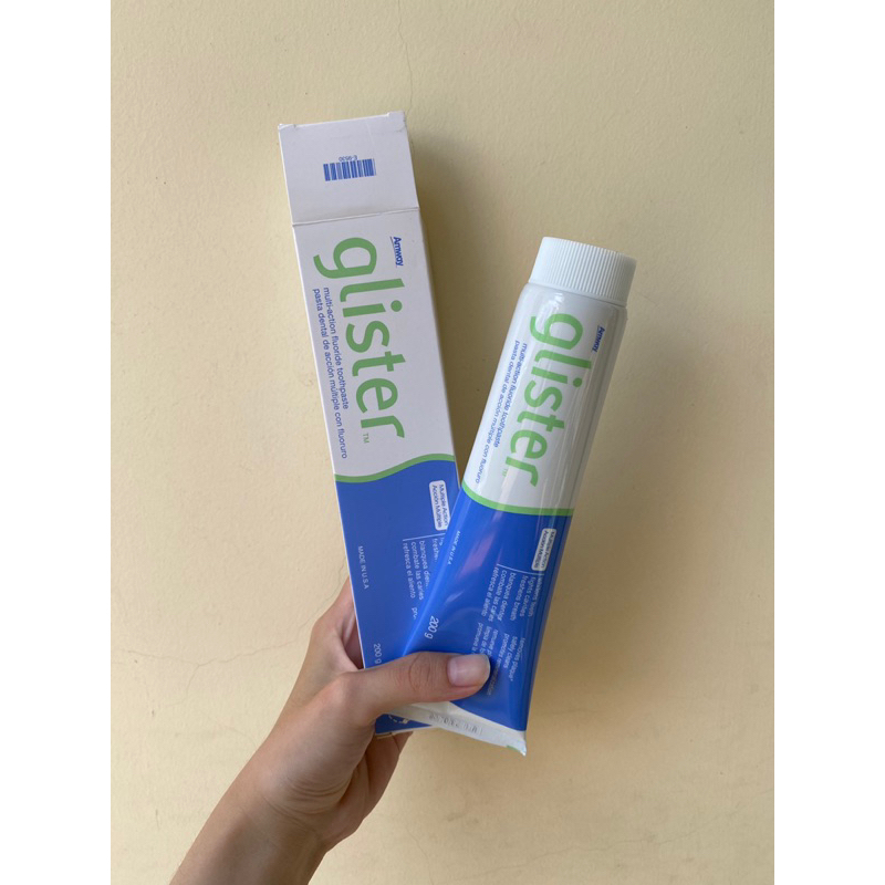 Combo 11 tuýp kem đánh răng + 1 tuýp kem đánh răng