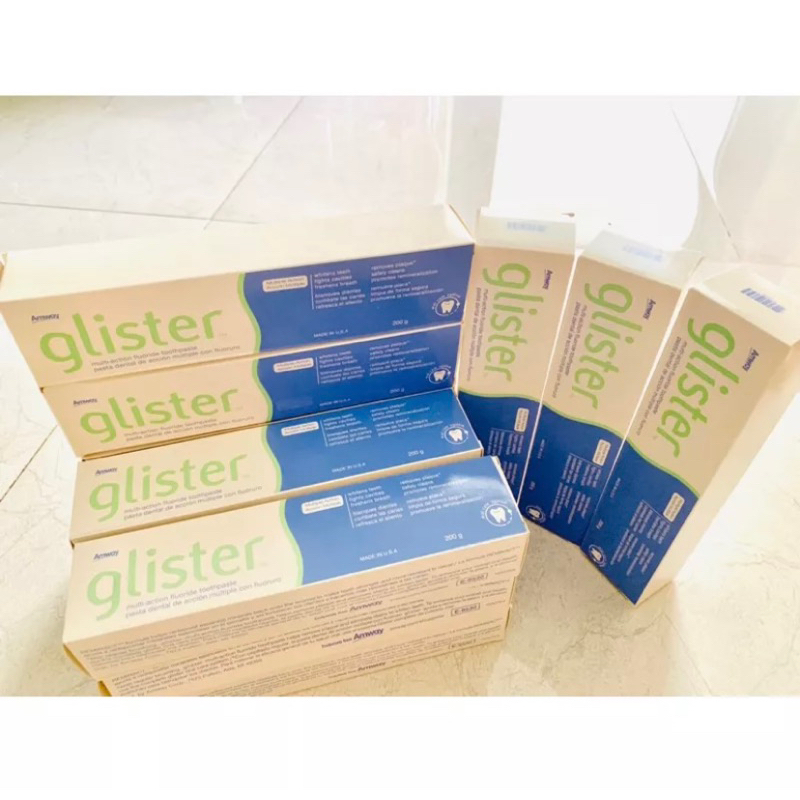 Combo 11 tuýp kem đánh răng + 1 tuýp kem đánh răng