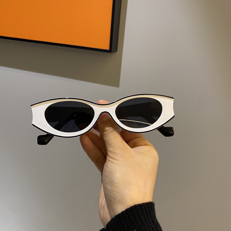 Kính Hiệu oval Hotgirl Hottrend Hiphop Rap Ngầu Mẫu Mới 2024