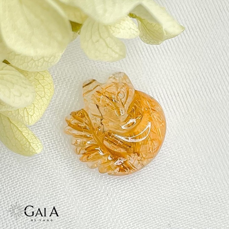 Hồ Ly Đá Thạch Anh Tóc Ánh Kim - Gaia By Yang