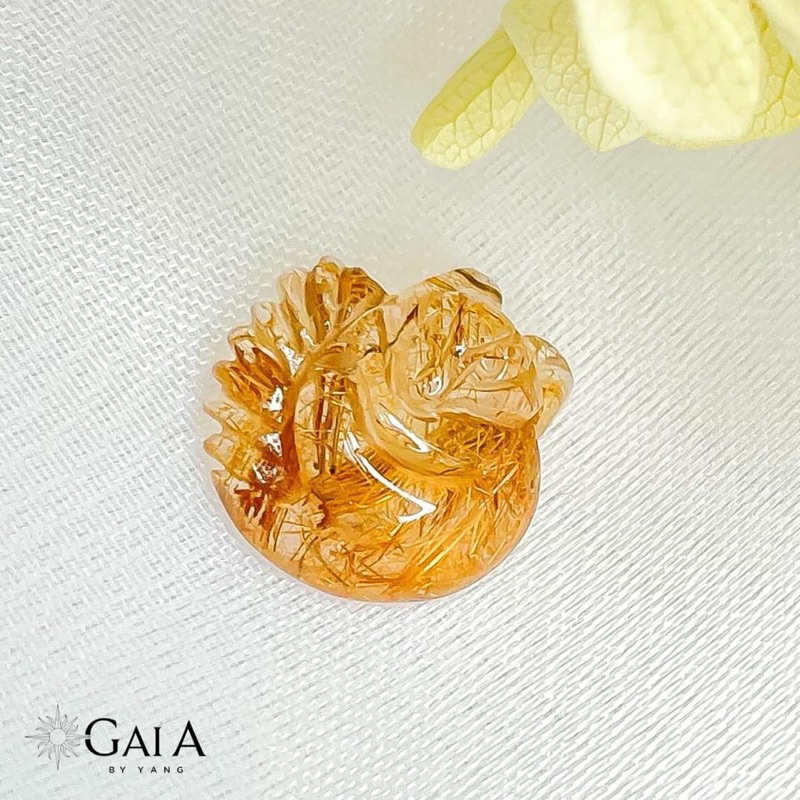 Hồ Ly Đá Thạch Anh Tóc Ánh Kim - Gaia By Yang