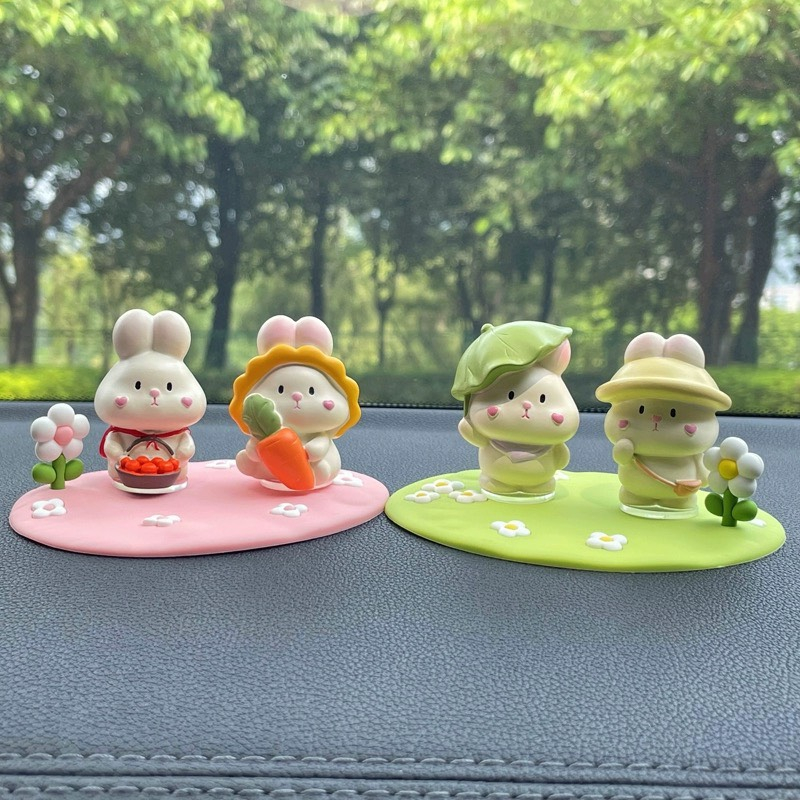 Phụ Kiện Trang Trí Taplo Xe Hơi Hình Thỏ Dễ Thương - Thỏ Để Taplo Xe Ô Tô , Bàn Làm Việc , Văn Phòng