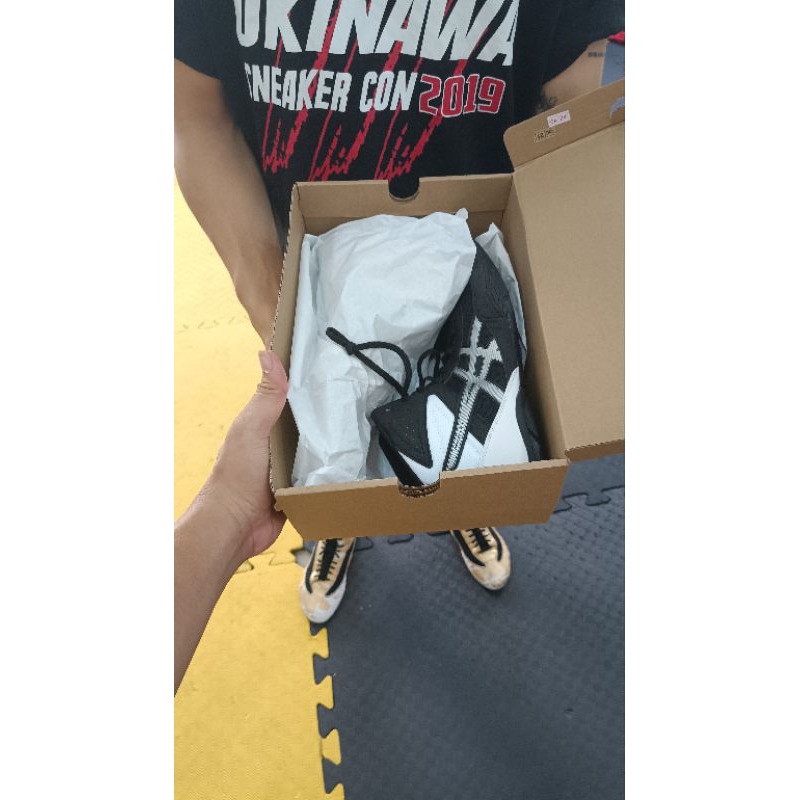 Giày boxing Asics chính hãng