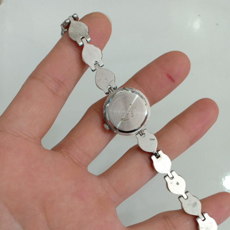 Đồng hồ si nữ hiệu SUN RISE dây tim màu bạc