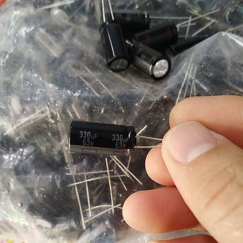 Tụ Panasonic 330uf 63v
