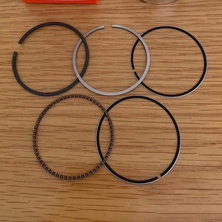 Bộ piston + bạc (xéc măng) 65 li dành cho xe Exciter (có bán lẻ piston/bạc)