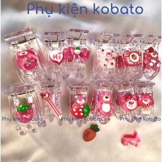 Kẹp tóc càng cua gắn sticker gấu dâu lotso đẹp hottrend có 3 răng / 5 răng càng cua xinh xắn