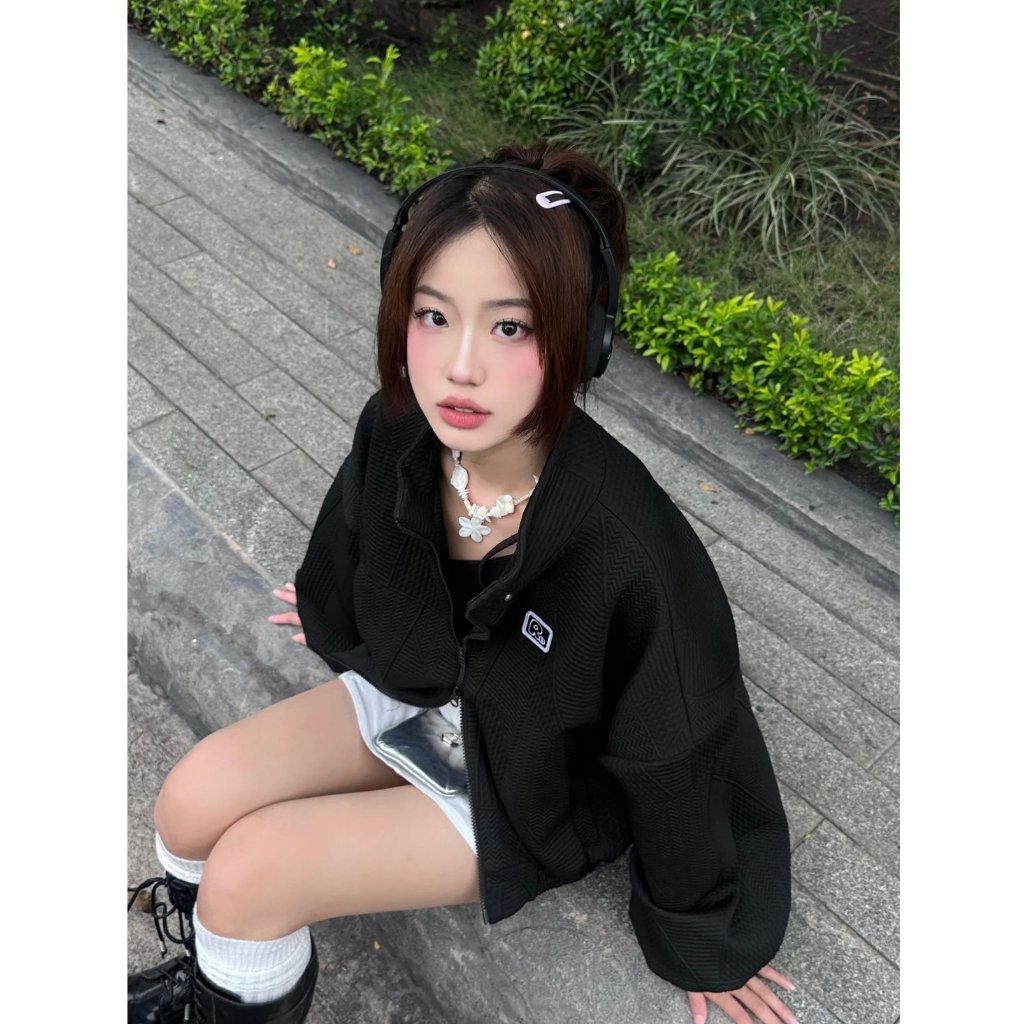 Áo khoác croptop chữ R bo chun - 247store.vn - AokhoacCTR3146_P11K13