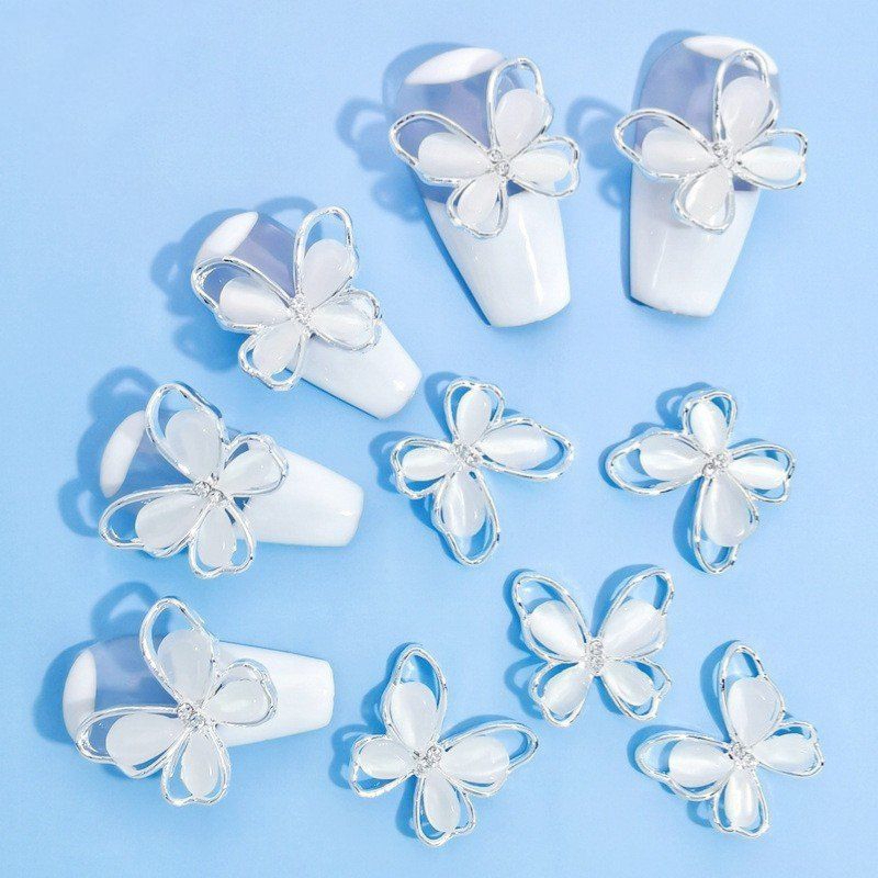 Charm bướm trang trí móng tay nghệ thật