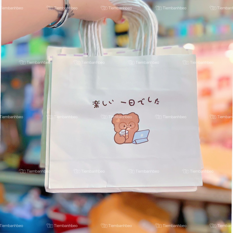Túi giấy quai xách đựng quà hình dễ thương