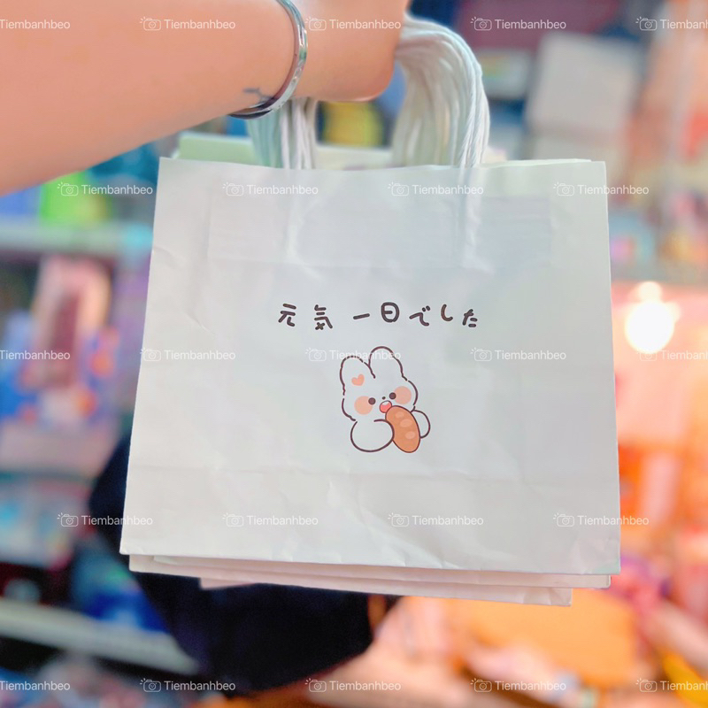 Túi giấy quai xách đựng quà hình dễ thương