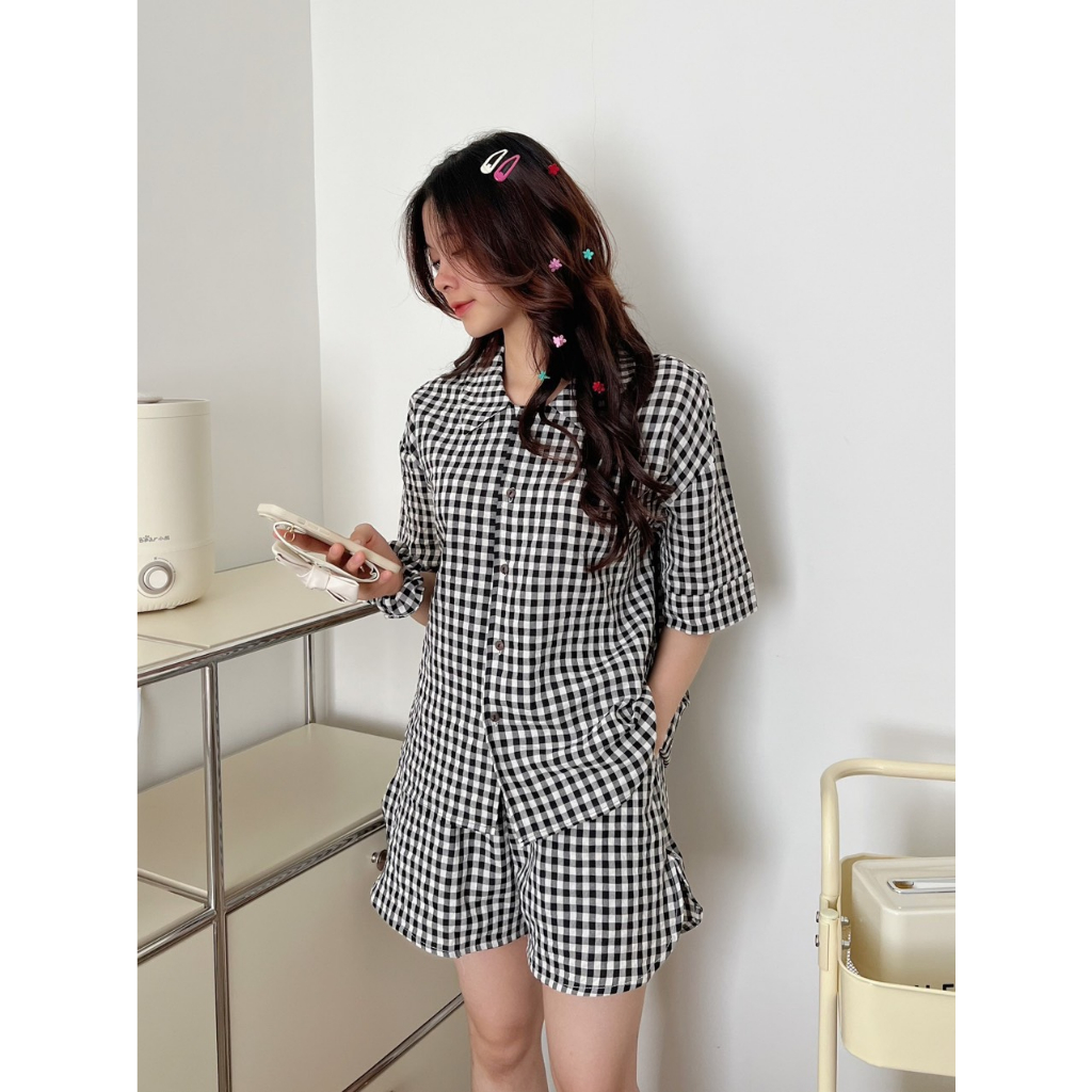 SET ĐỒ NGỦ PIJAMA KẺ CARO NGẮN TAY FORM RỘNG TẶNG KÈM DÂY CỘT TÓC