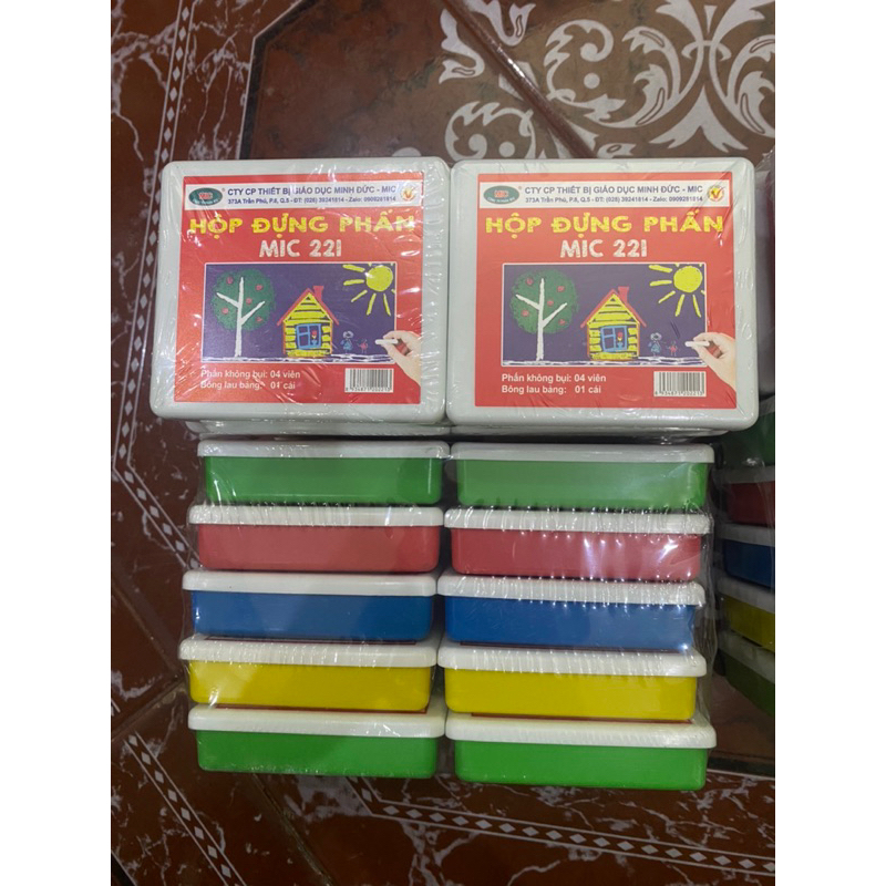 HỘP ĐỰNG PHẤN + ĐỒ LAU MIC 221