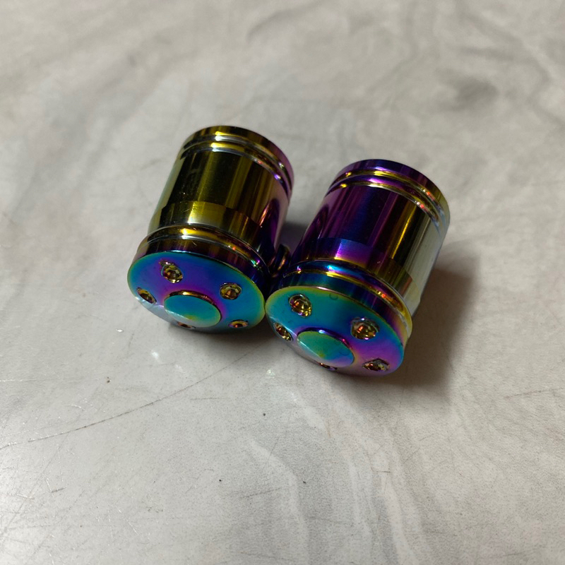 Chụp giò đạp Inox màu titan