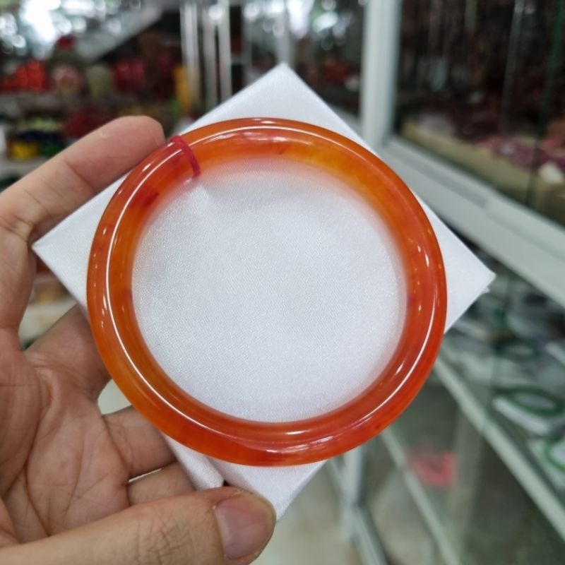 Vòng tay bản liền c.thạch màu đỏ ni lớn 60, 61