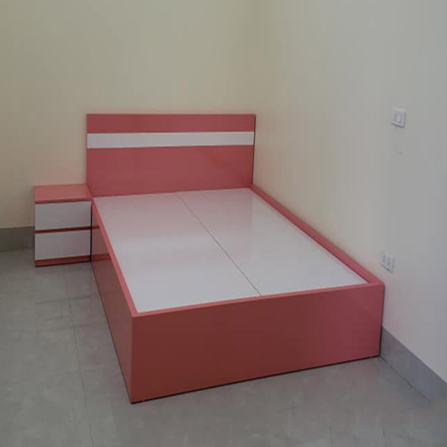 Giường ngủ màu hồng cho bé gái
