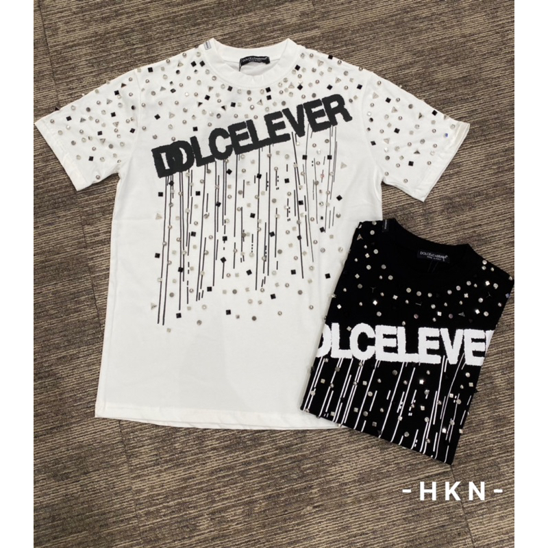 Áo phông dolce level đính đá to xuyên vải bản cao cấp,áo phông dolce đính đá quanh cổ phong cách boy phố