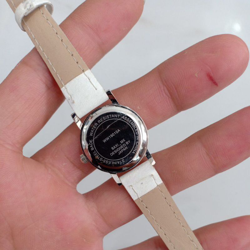 Đồng hồ nữ si nhật dây da hiệu NO BRAND ful trắng độ mới cao 95%