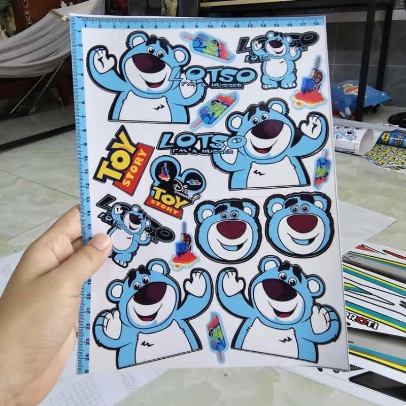 Tem logo sticker gấu dâu lotso kích thước A4 dán trang trí xe máy