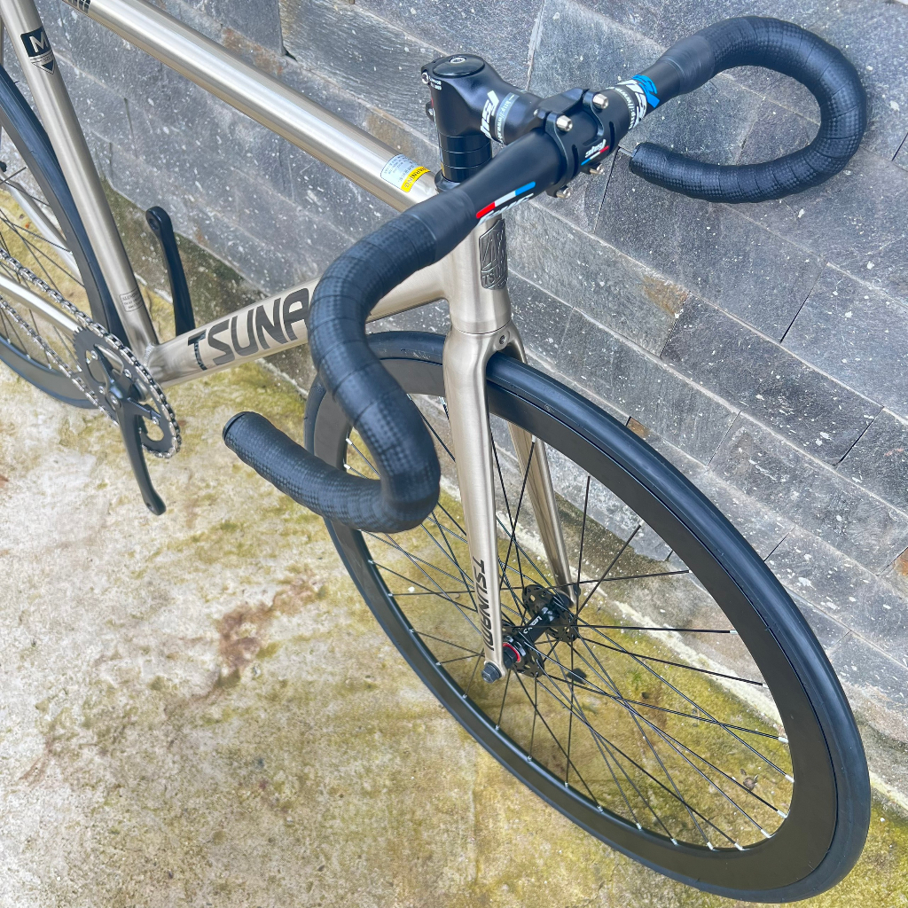 Xe đạp fixed gear TSUNAMI SNM100 cơ bản - Màu Silver Gold