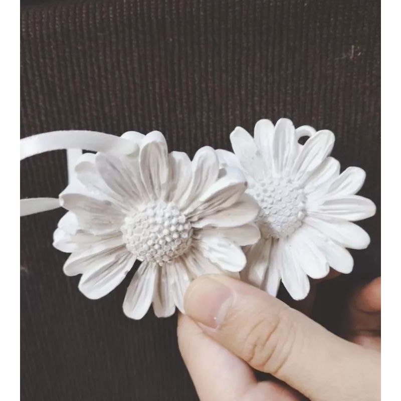 Sáp Treo/Thạch Cao Ko Màu Hình Hoa Cúc Hoạ Mi 🌼 Dùng Khuếch tán Tinh dầu/ Nước hoa Làm Thơm phòng, tủ quần áo, ô tô
