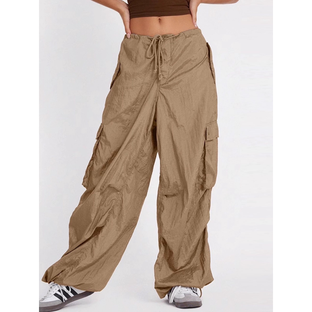 Quần vải dù nâu Blackpink Rose hàng QC chính hãng. Quần thể thao, thoải mái, thoáng mát, tôn dáng, tôn da