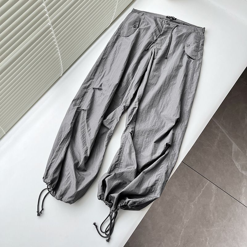 Quần vải dù nâu Blackpink Rose hàng QC chính hãng. Quần thể thao, thoải mái, thoáng mát, tôn dáng, tôn da