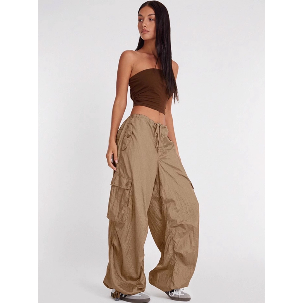 Quần vải dù nâu Blackpink Rose hàng QC chính hãng. Quần thể thao, thoải mái, thoáng mát, tôn dáng, tôn da