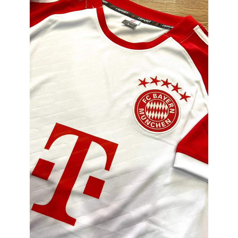 Bộ quần áo đá banh Bayern Munich, Bộ quần áo bóng đá in tên và số theo yêu cầu