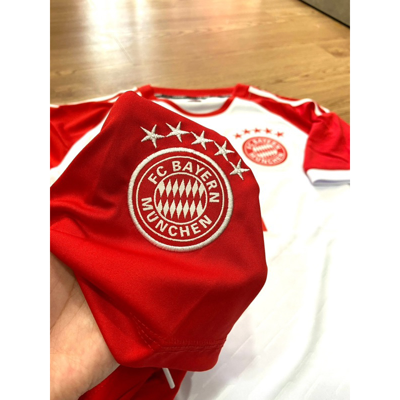 Bộ quần áo đá banh Bayern Munich, Bộ quần áo bóng đá in tên và số theo yêu cầu